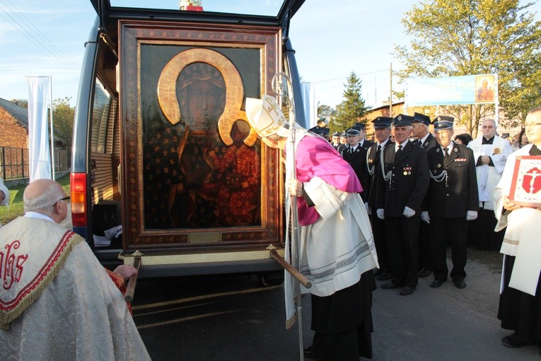 Glinojeck. Nawiedzenie w parafii św. Stanisława BM