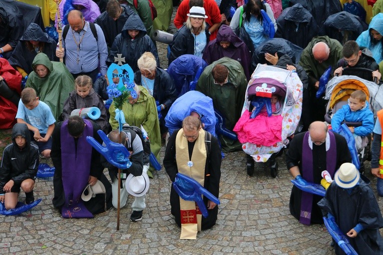 Pielgrzymka 2019. Wejście na Jasną Górę - część I