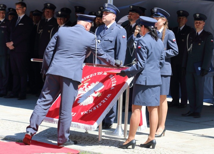 Nowy sztandar służb penitencjarnych
