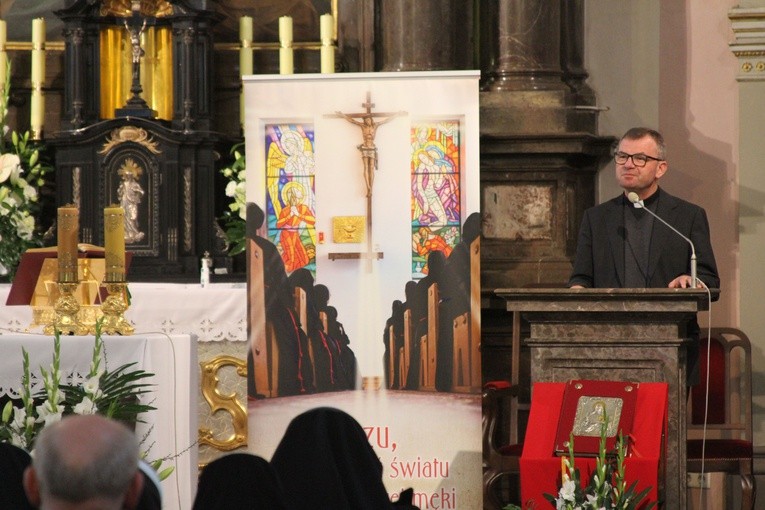 Płock. 100-lecie sióstr pasjonistek. Część I