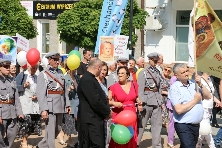 Ciechanów. Marsz dla Życia i Rodziny