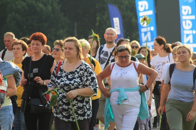 Pielgrzymka na Jasną Górę. Wejście na szczyt