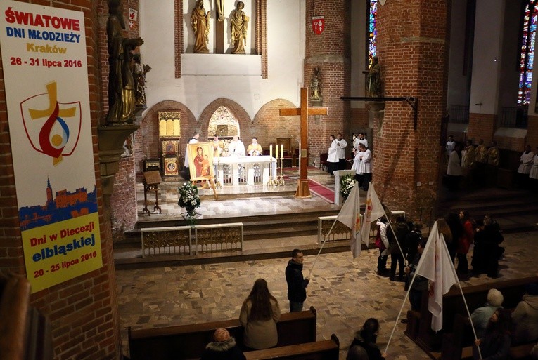 Symbole ŚDM - Katedra św. Mikołaja, dzień drugi 