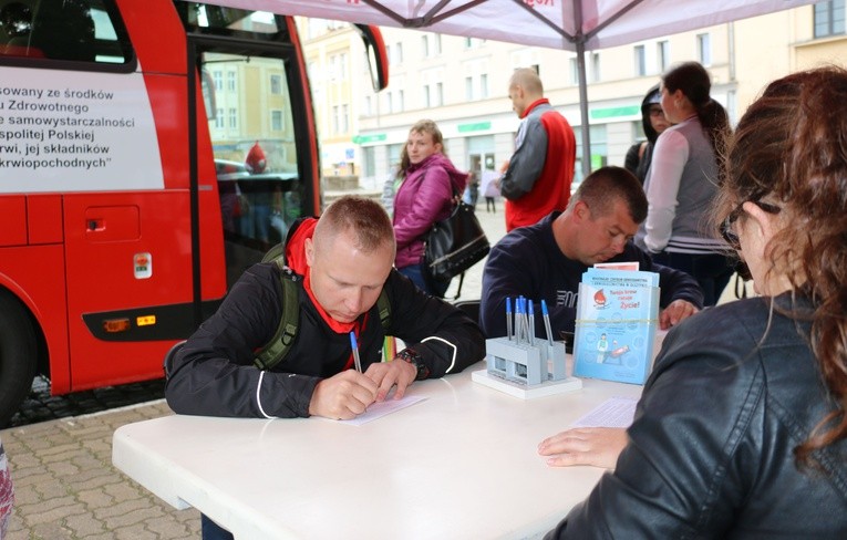Akcja "Darując krew, ratujesz życie"
