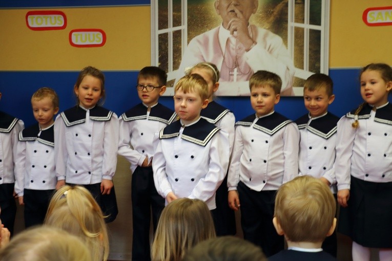II rocznica kanonizacji Jana Pawła II - przedszkole bł. Franciszki