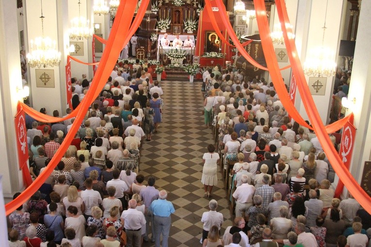 Żuromin. Nawiedzenie w parafii św. Antoniego