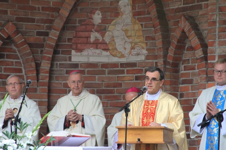 Abp Stanisław Gądecki w Rostkowie