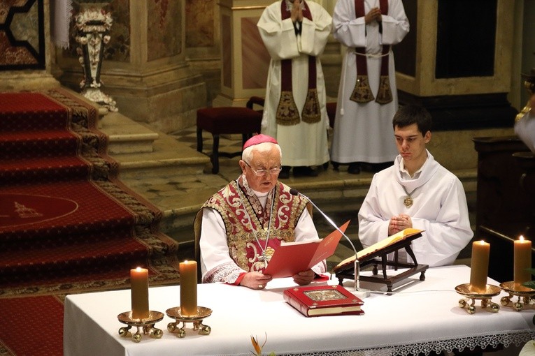 Pogrzeb ks. Mieczysława Turka - Msza św.