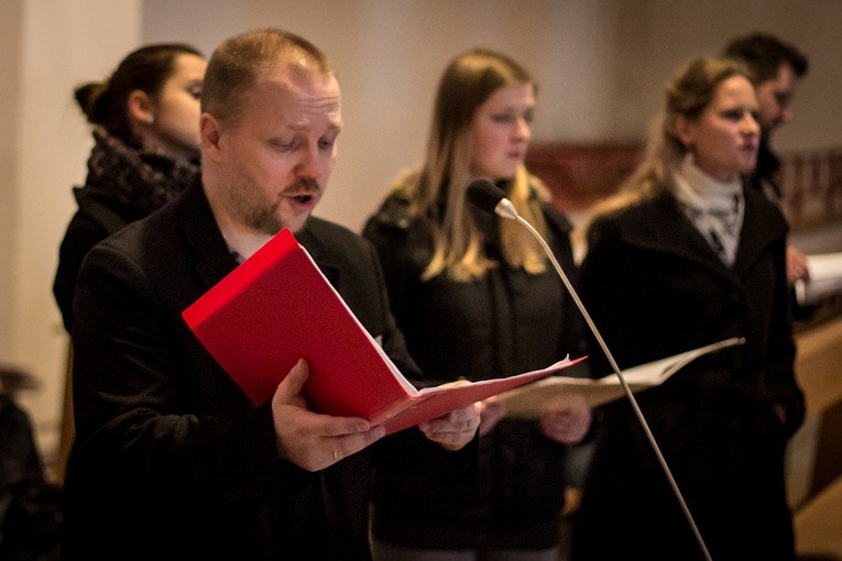 Muzyczna Droga Krzyżowa "Ślad losu"