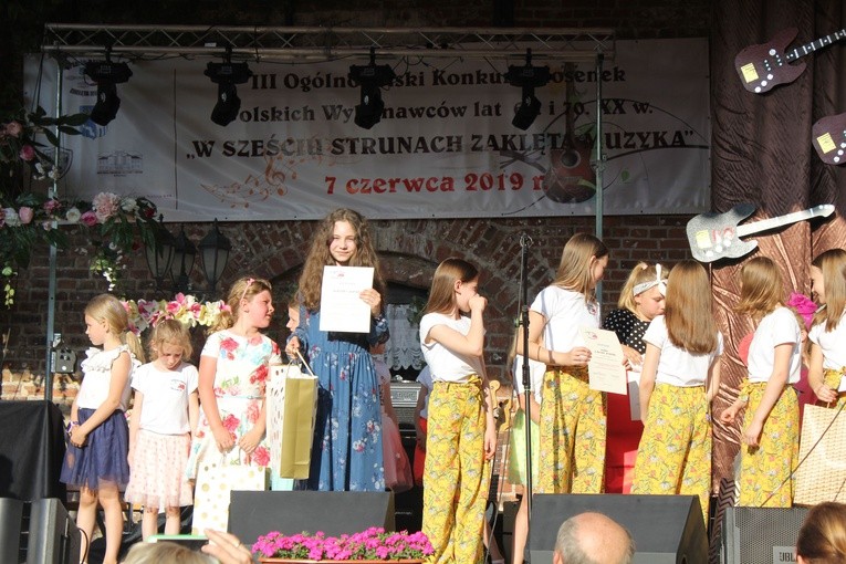 Konkurs piosenek K. Klenczona