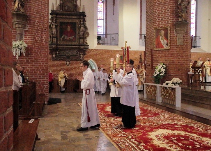 Święcenia diakonatu w elbląskiej katedrze