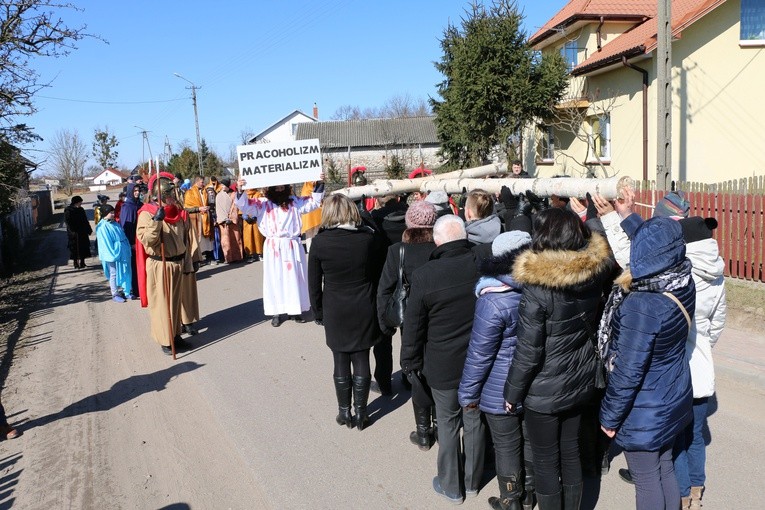 Droga Krzyżowa w Bogatem
