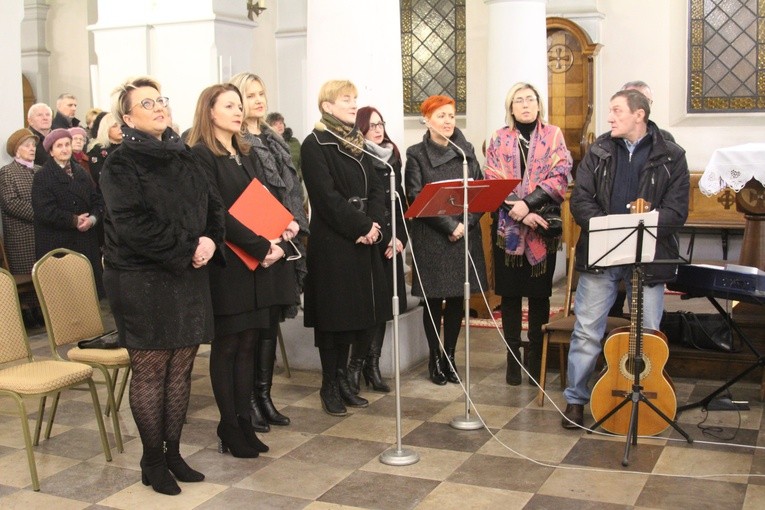 Poświęcenie ołtarza w Płocku-Radziwiu