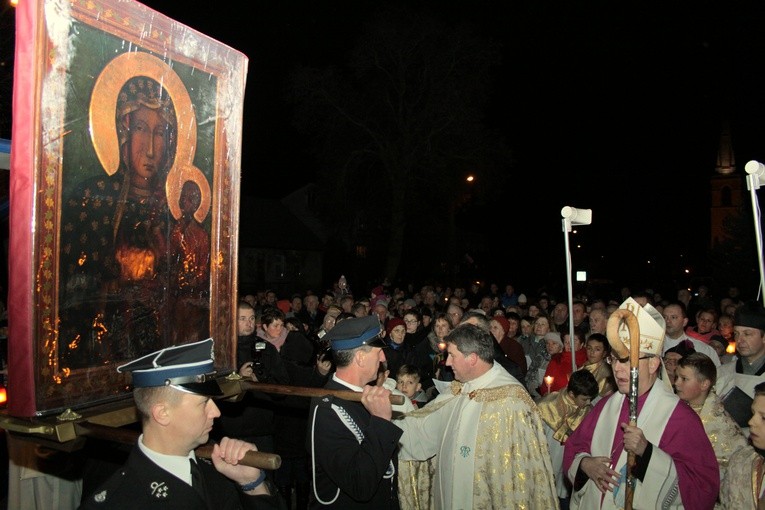 Popowo. Nawiedzenie w parafii Narodzenia NMP 