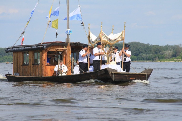 Wiślana procesja eucharystyczna. Cz. 2