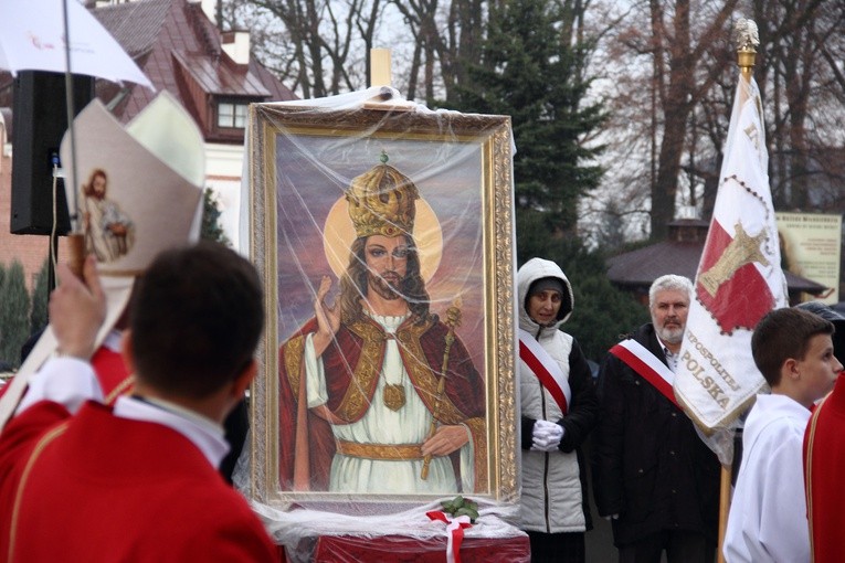 Nie trzeba ogłaszać Jezusa królem Polski