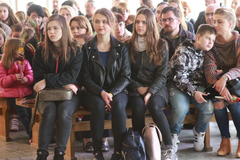 Diecezjalne spotkanie młodzieży w Niedzielę Palmową. 2