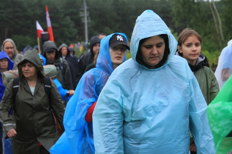 Pielgrzymka. Pątnicy w Sendeniu