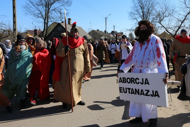 Droga Krzyżowa w Bogatem