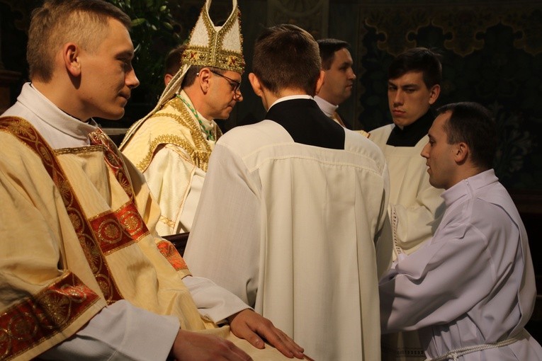 Święcenia diakonatu w Płocku. Część I