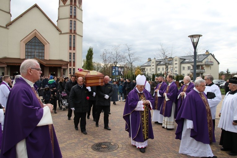 Pogrzeb ks. Albina Łuczkowskiego