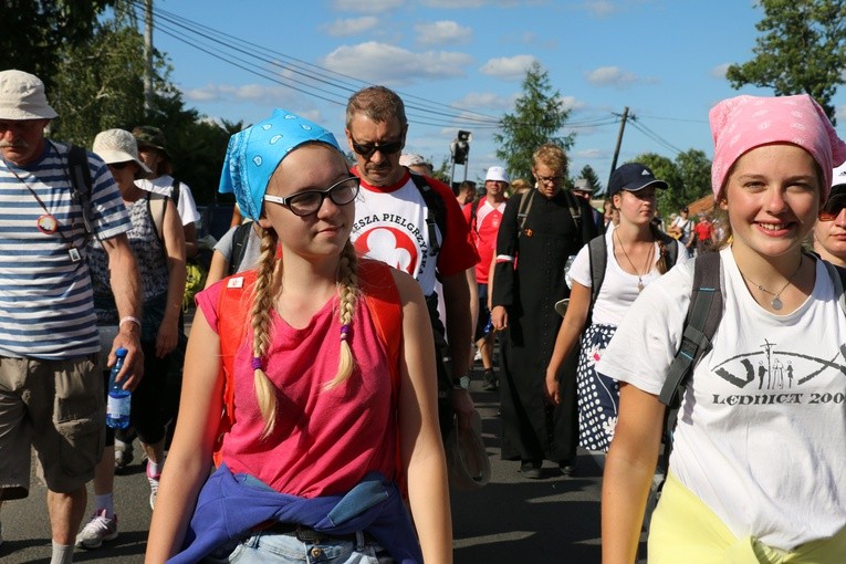 Grupa biało - czerwona
