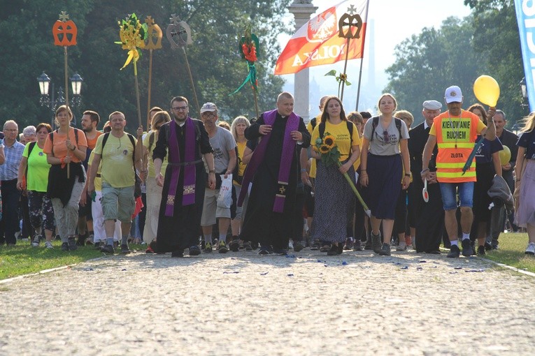 Pielgrzymka na Jasną Górę. Wejście na szczyt