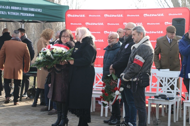 Płock-Radziwie. W hołdzie Armii Krajowej