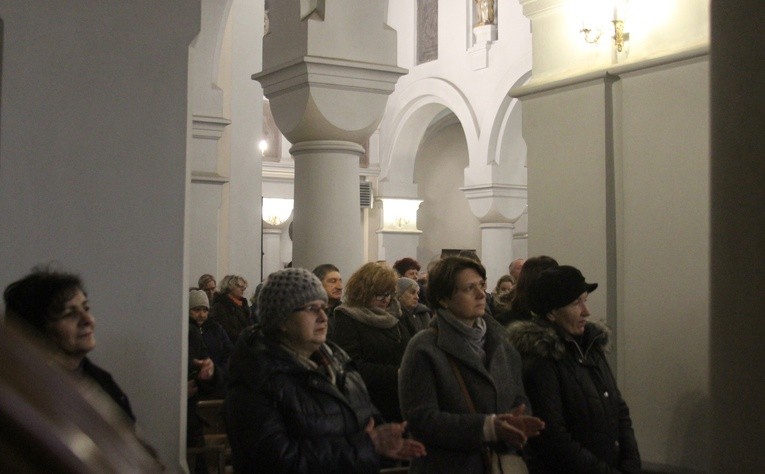 Poświęcenie ołtarza w Płocku-Radziwiu