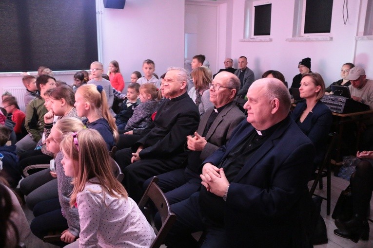 Ciechanów. Spektakl "Arka wszystkich świętych"