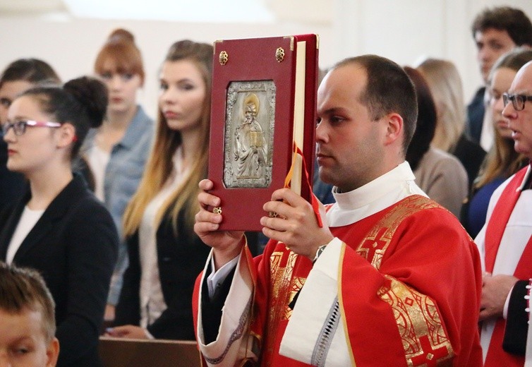 Nowy Staw - parafia św. Mateusza Apostoła
