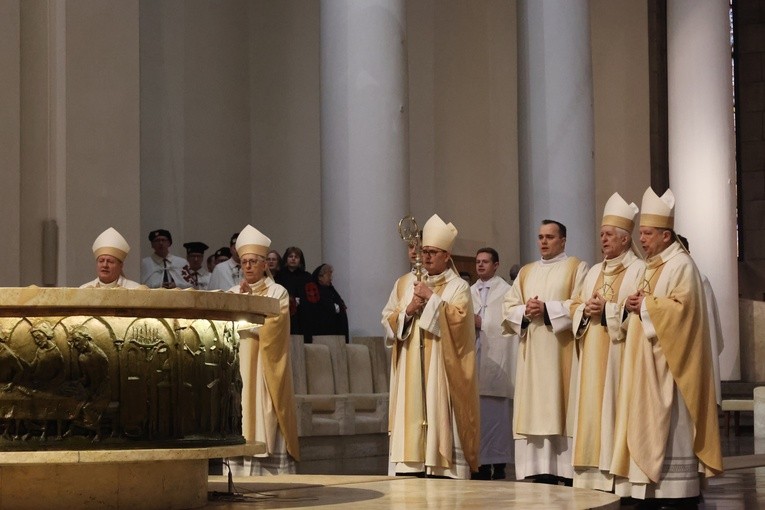 Uroczystość Chrystusa Króla w katowickiej katedrze cz. 1