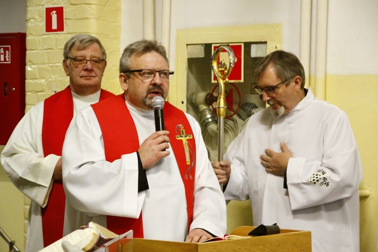 Bierzmowanie w więzieniu w Lublińcu