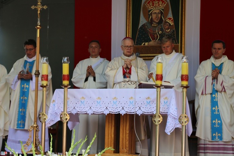 Koronacja w Smardzewie. Część I