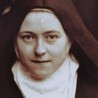 Św. Teresa z Lisieux, której Papież poświęcił niedawno adhortację, uczy zaufania
