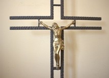 "Bluźnierstwem jest wykorzystywanie krzyża jako znaku walki"