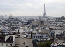 Atak nożownika na przedmieściach Paryża. Dwie osoby nie żyją