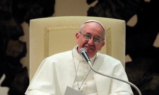 Franciszek przestrzega przed głupotą