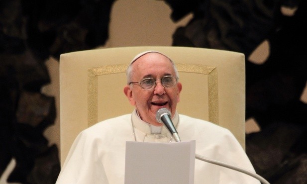 Papież: Tam, gdzie jest głód, nie ma demokracji 