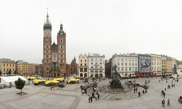 Polskę odwiedziło w ubiegłym roku 17,5 mln zagranicznych turystów 